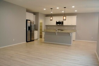 347 Campolina Ct in Fallbrook, CA - Building Photo - Building Photo
