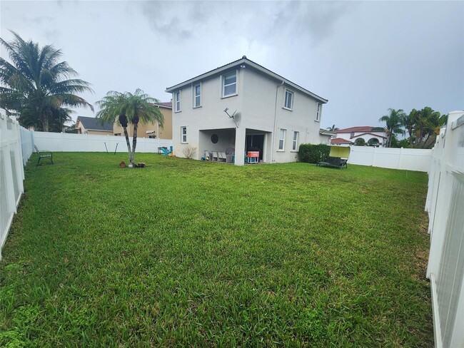 13200 SW 53rd St in Miramar, FL - Building Photo - Building Photo