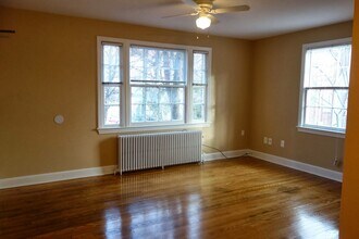 816 Greenwood Cir in Takoma Park, MD - Building Photo - Building Photo