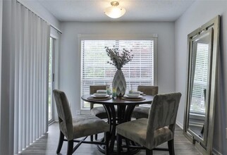 4098 S Cobb Dr SE in Smyrna, GA - Building Photo - Building Photo
