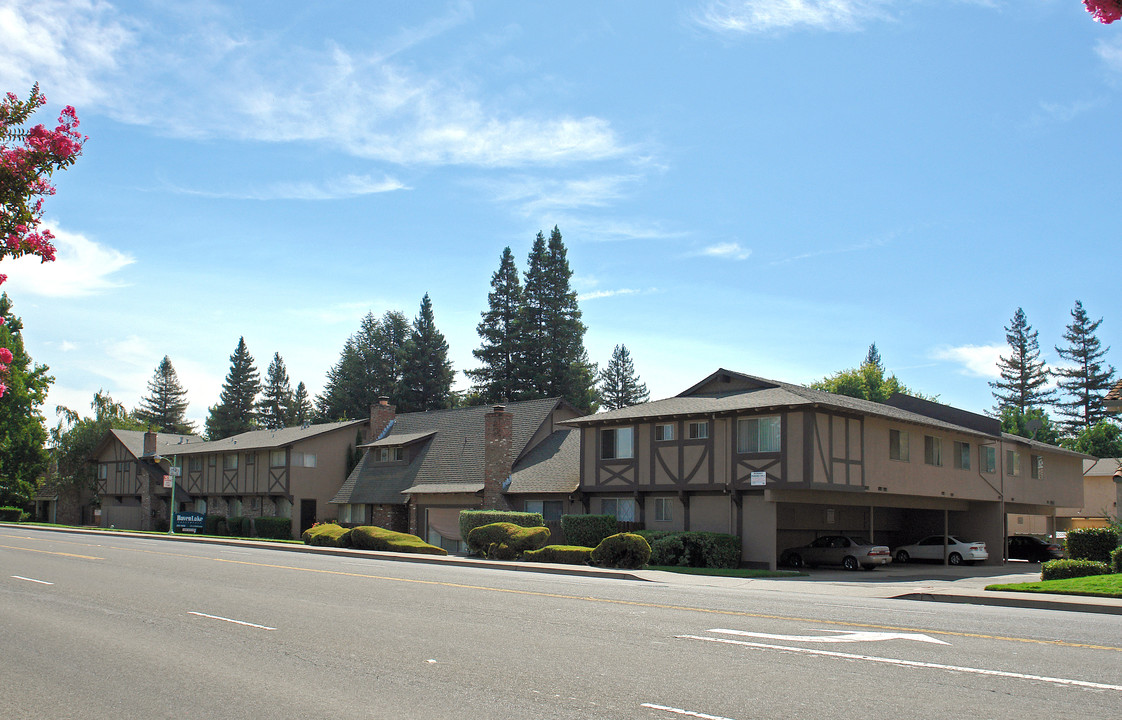 Haven Lake Apartments in Sacramento, CA - Building Photo