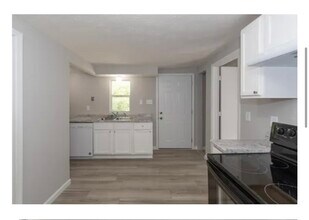 1033 N Belmont Ave in Indianapolis, IN - Building Photo - Building Photo