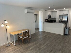 1408 Mauro Pietro Dr in Petaluma, CA - Building Photo - Building Photo