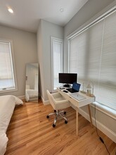 353 Dorchester St, Unit 6 in Boston, MA - Building Photo - Building Photo