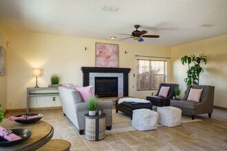 11001 Alta Dr NW in Albuquerque, NM - Building Photo - Building Photo