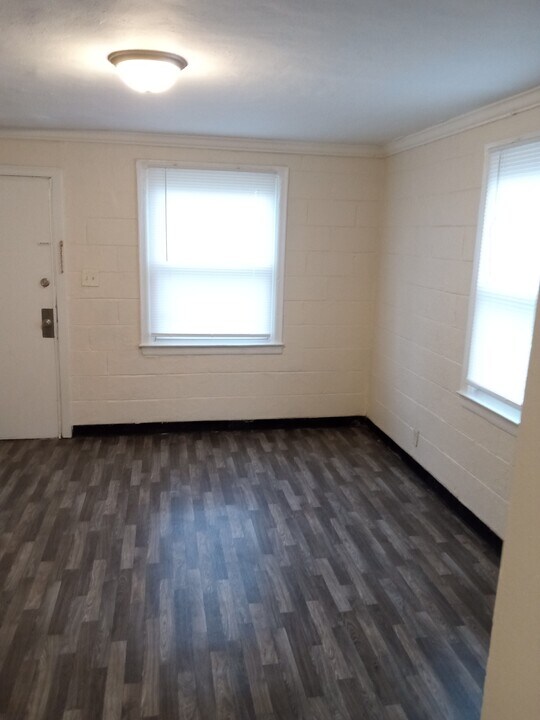 2941 Schofield Ave, Unit 2941 in Indianapolis, IN - Foto de edificio