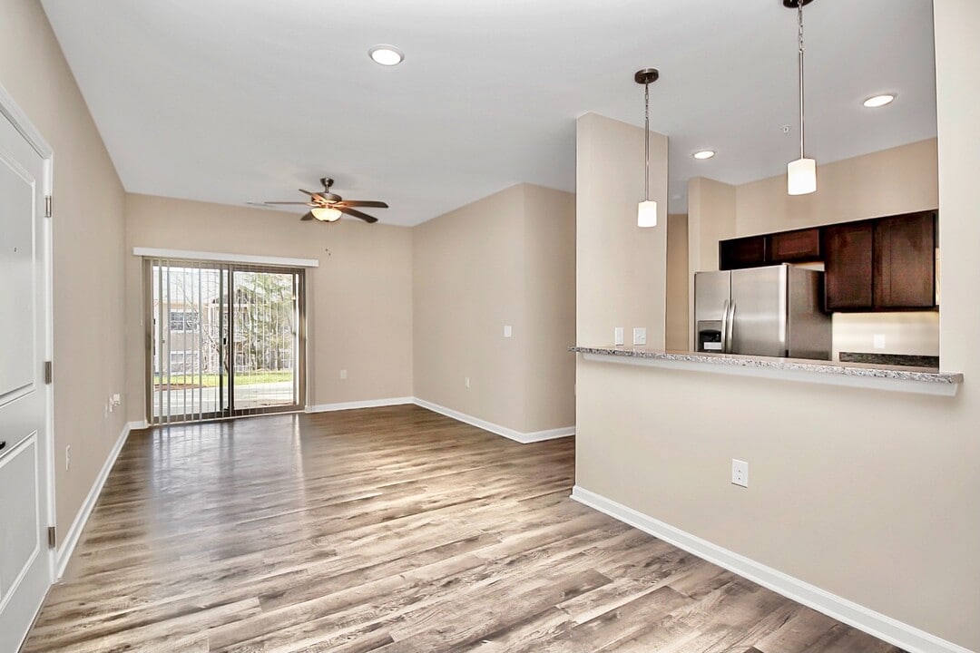 Hyde Glen in Charlotte, NC - Building Photo