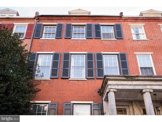916 Spruce St-Unit -1F in Philadelphia, PA - Building Photo - Building Photo