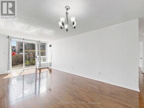 410 McLevin Ave in Toronto, ON - Building Photo - Building Photo