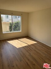 1250 S Westgate Ave in Los Angeles, CA - Building Photo - Building Photo