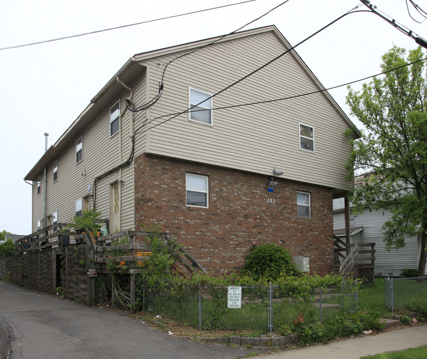 153 Oak St in Binghamton, NY - Foto de edificio
