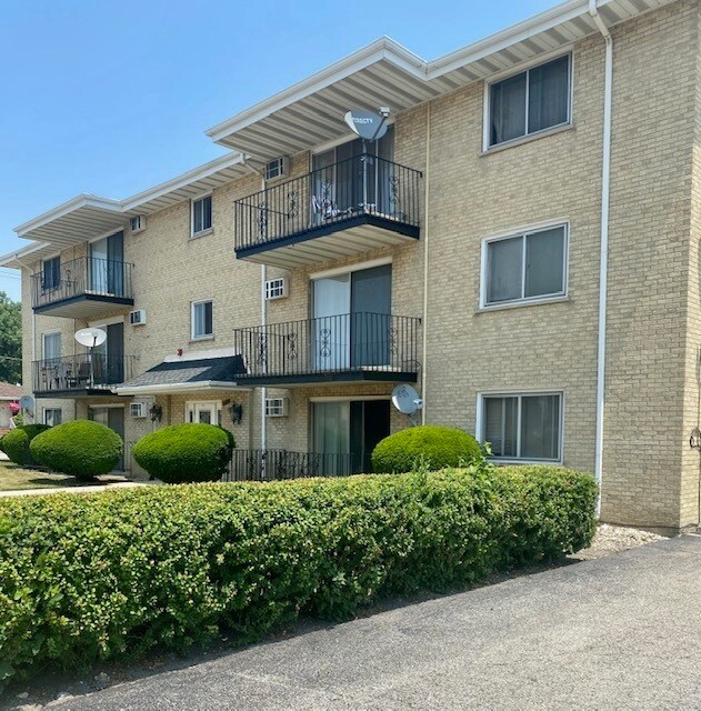 7809 Rutherford Ave photo'