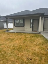 4244 Bufflehead Blvd in Moses Lake, WA - Building Photo - Building Photo