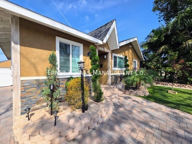 4449 Shadeway Rd in Lakewood, CA - Building Photo - Building Photo