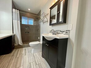 42260 Warner Trail in Palm Desert, CA - Building Photo - Building Photo