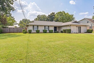 304 Melbourne Dr in Enterprise, AL - Building Photo - Building Photo