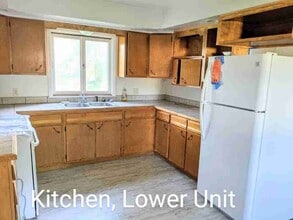 204 Hatten Ave, Unit 2 in Rice Lake, WI - Building Photo - Building Photo