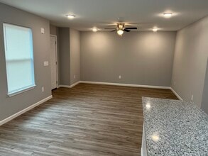 Pinehurst Villas Apartments in Opelika, AL - Building Photo - Building Photo