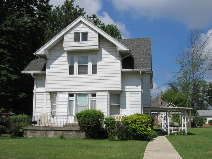 225 Kingston Rd-Unit -2 in Kokomo, IN - Building Photo