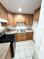 310 E Santa Anita Ave in Burbank, CA - Building Photo