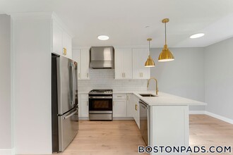 101 A Morris St in Boston, MA - Building Photo - Building Photo