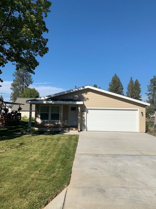6713 E 7th Ave in Spokane Valley, WA - Building Photo
