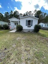 9111 Baywood Cir in Myrtle Beach, SC - Building Photo