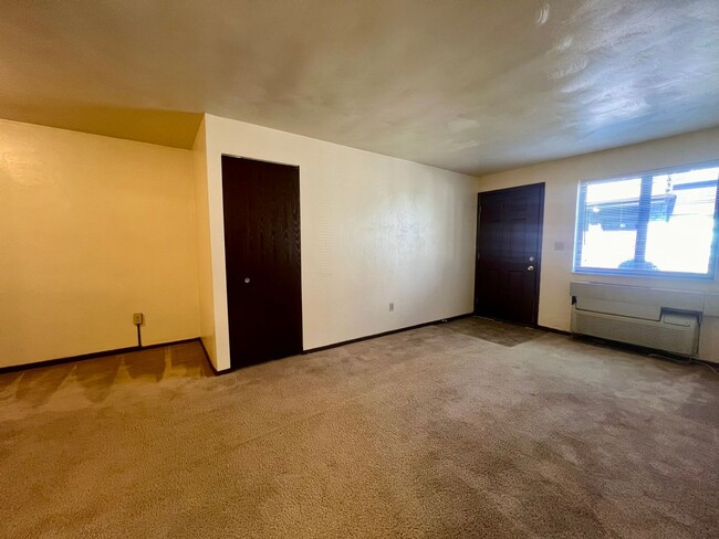 602 Kellywood Manor in New Kensington, PA - Building Photo - Building Photo