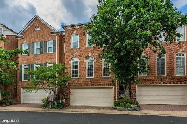 property at 265 Murtha St