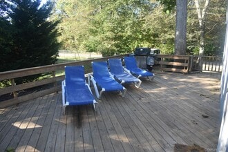 53 Magnolia Dr in Mastic Beach, NY - Building Photo - Building Photo