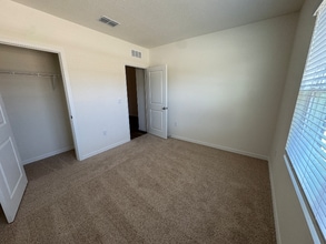 1087 Morfontaine St in Daytona Beach, FL - Foto de edificio - Building Photo