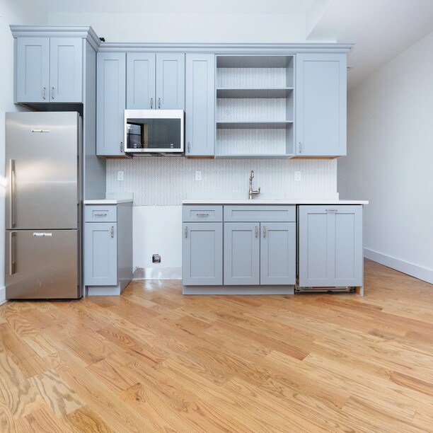 677 Vanderbilt Ave in Brooklyn, NY - Building Photo