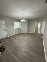 2208 W Woodlawn Ave in Tampa, FL - Building Photo