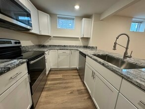 1411 Rosemary Ln in Columbia, MO - Building Photo - Building Photo