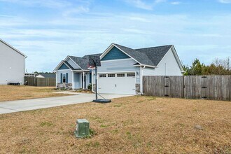 215 Timber Jack Ct in Jacksonville, NC - Building Photo - Building Photo
