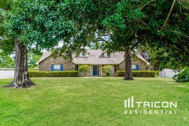 property at 5665 Olde Kings Ct