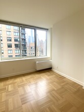 400 W 63rd St. in New York, NY - Building Photo - Building Photo