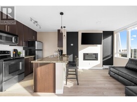 688-3688 Abbott St in Vancouver, BC - Building Photo - Building Photo