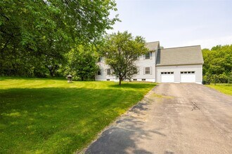 37 Pine Ln in Tivoli, NY - Building Photo - Building Photo