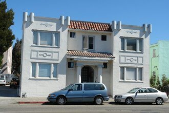 530 40th St in Oakland, CA - Building Photo - Building Photo