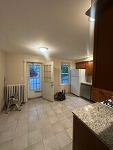 38 Hobson St, Unit 1 in Boston, MA - Building Photo - Building Photo
