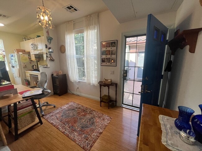 10854 Sabre Hill Dr in San Diego, CA - Building Photo - Building Photo