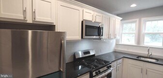 401 Montgomery St in Laurel, MD - Building Photo