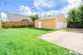 1726 Du Barry Ln in Houston, TX - Building Photo - Building Photo