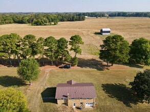 4255 Roy Cole Rd in Springfield, TN - Building Photo - Building Photo