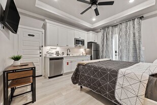 8521 Brandon St in Houston, TX - Building Photo