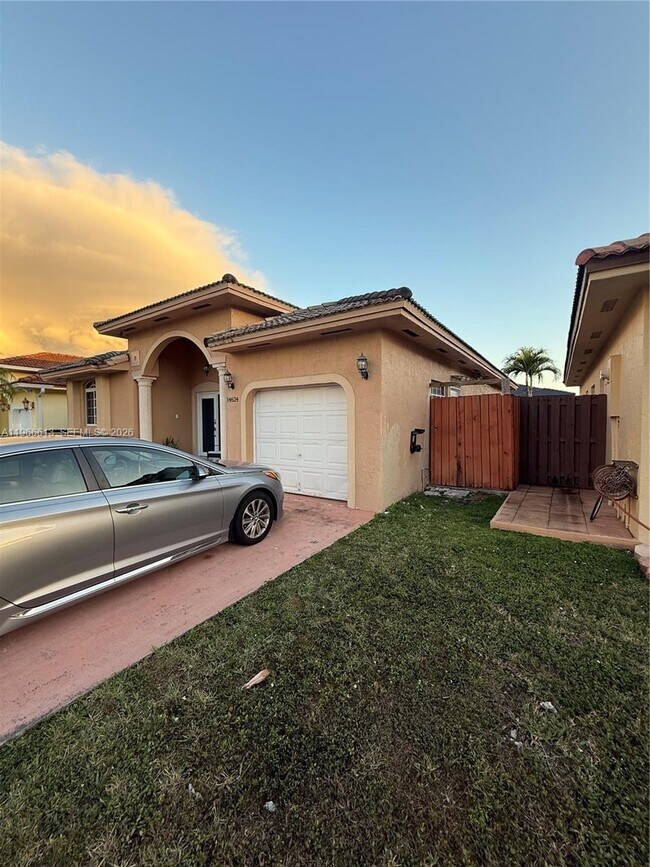 14624 SW 181st Terrace in Miami, FL - Building Photo - Building Photo