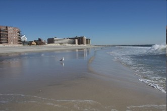 Waters Edge in Long Beach, NY - Building Photo - Other