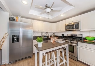 58 Yancy Dr in Newark, NJ - Building Photo - Building Photo