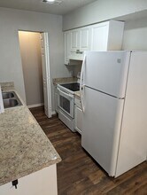 1006 SW 62nd Terrace, Unit B in Gainesville, FL - Building Photo - Building Photo